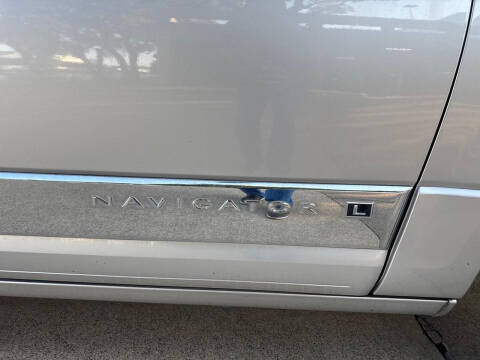 2012 Lincoln Navigator L