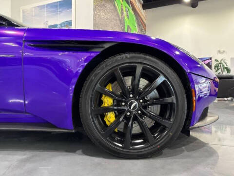 2019 Aston Martin DB11 Volante