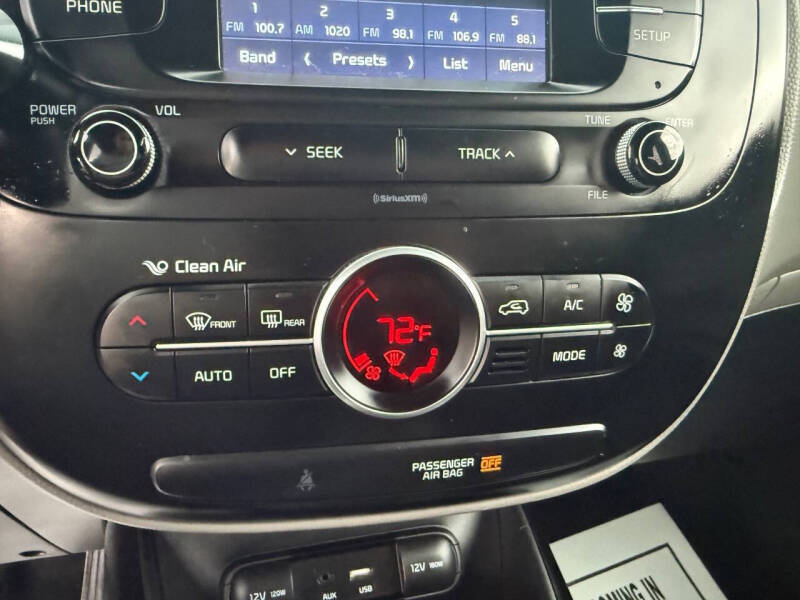 2017 Kia Soul +