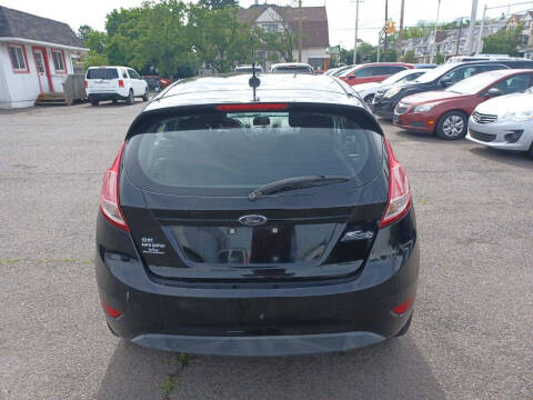 2016 Ford Fiesta SE