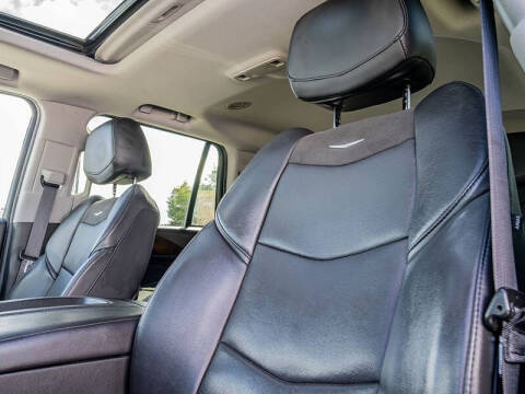 2019 Cadillac Escalade Luxury