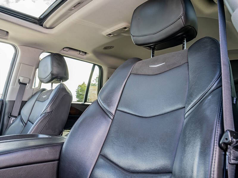 2019 Cadillac Escalade Luxury