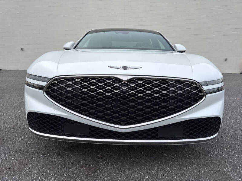 2025 Genesis G90 3.5T e-Supercharger