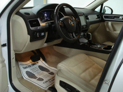 2013 Volkswagen Touareg TDI Sport