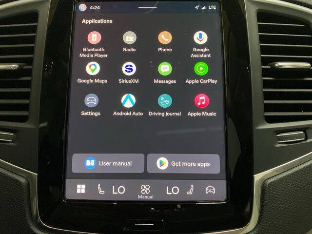 2025 Volvo XC90 B5 Core Bright Theme