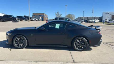 2025 Ford Mustang Dark Horse