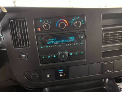 2017 Chevrolet Express 2500