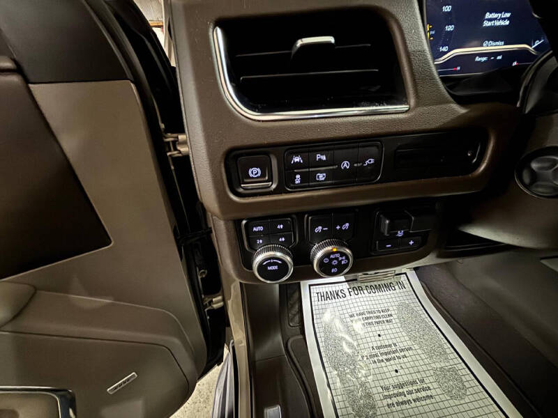 2022 GMC Yukon XL SLT