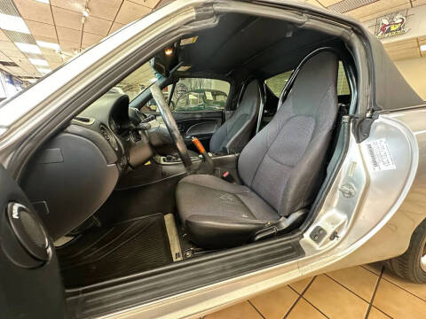 2001 Mazda MX-5 Miata