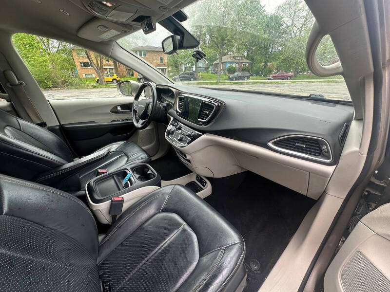 2018 Chrysler Pacifica Touring L