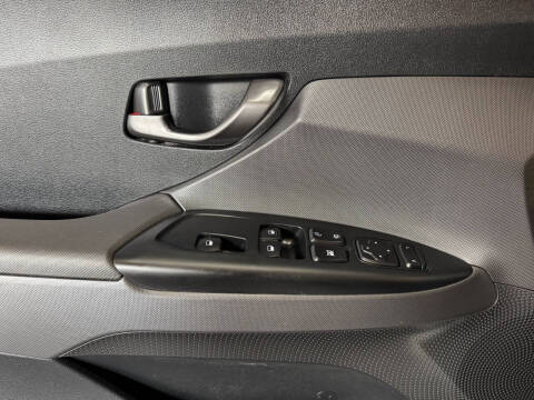 2019 Hyundai Veloster