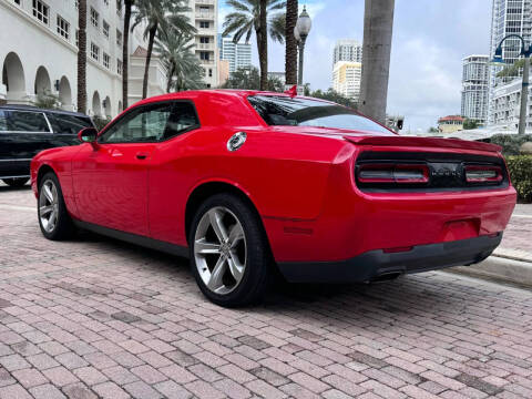 2015 Dodge Challenger SXT
