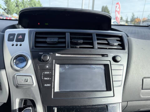 2012 Toyota Prius v Five