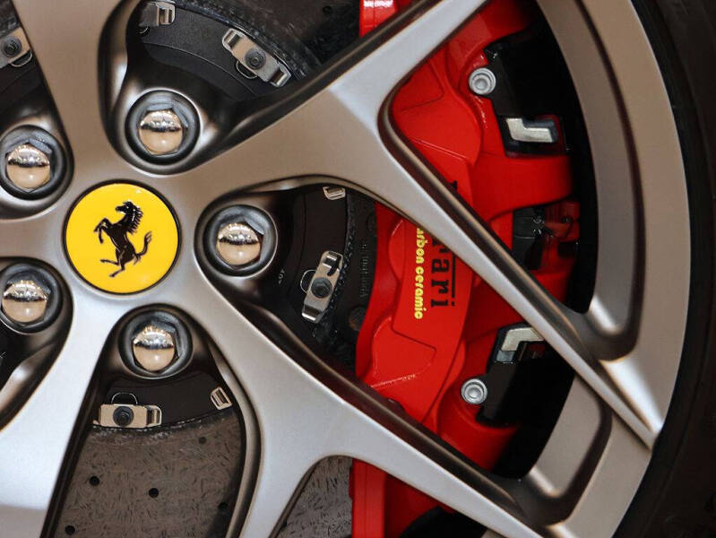 2019 Ferrari 812 Superfast