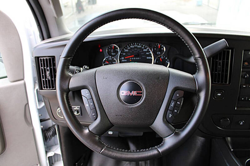 2023 GMC Savana 3500