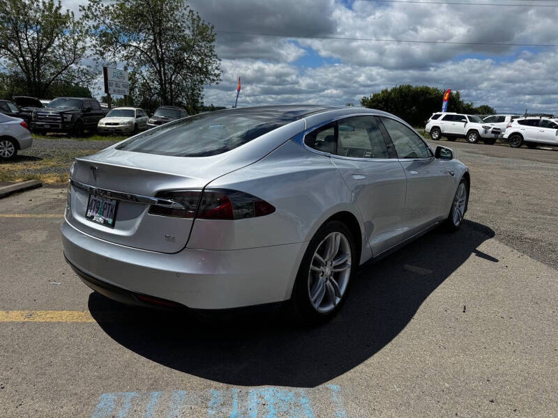 2013 Tesla Model S