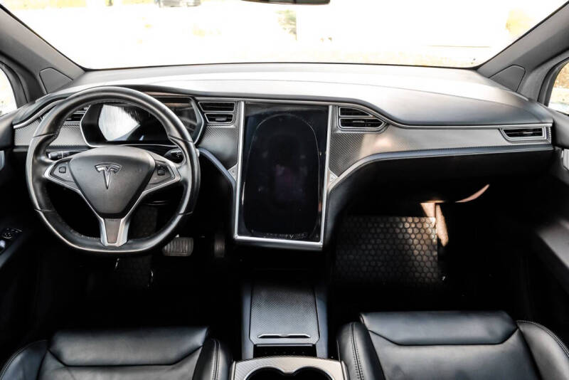 2016 Tesla Model X 75D