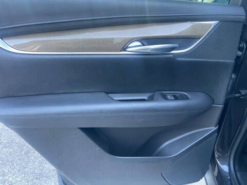 2017 Cadillac XT5 Platinum