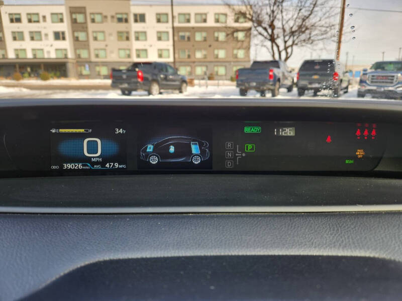 2022 Toyota Prius LE AWD-e