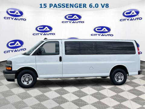 2017 Chevrolet Express LT 3500