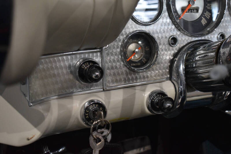 1957 Ford Thunderbird