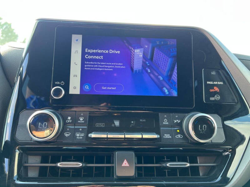 2023 Toyota Highlander Hybrid LE