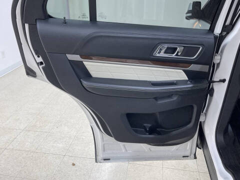 2018 Ford Explorer Platinum