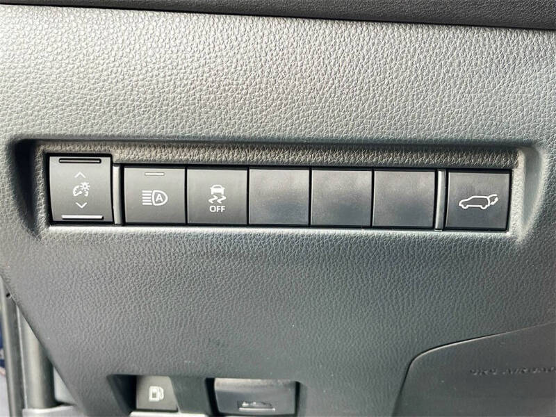 2024 Toyota Venza XLE