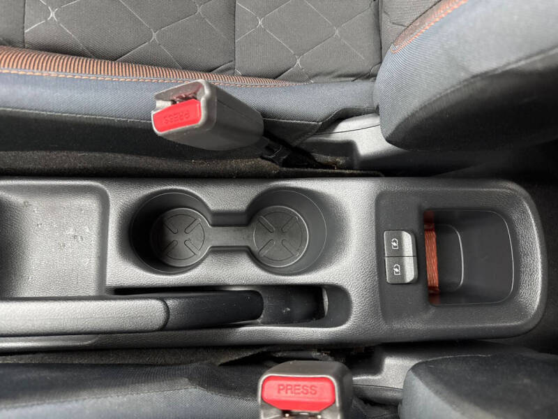 2018 Nissan Kicks SR