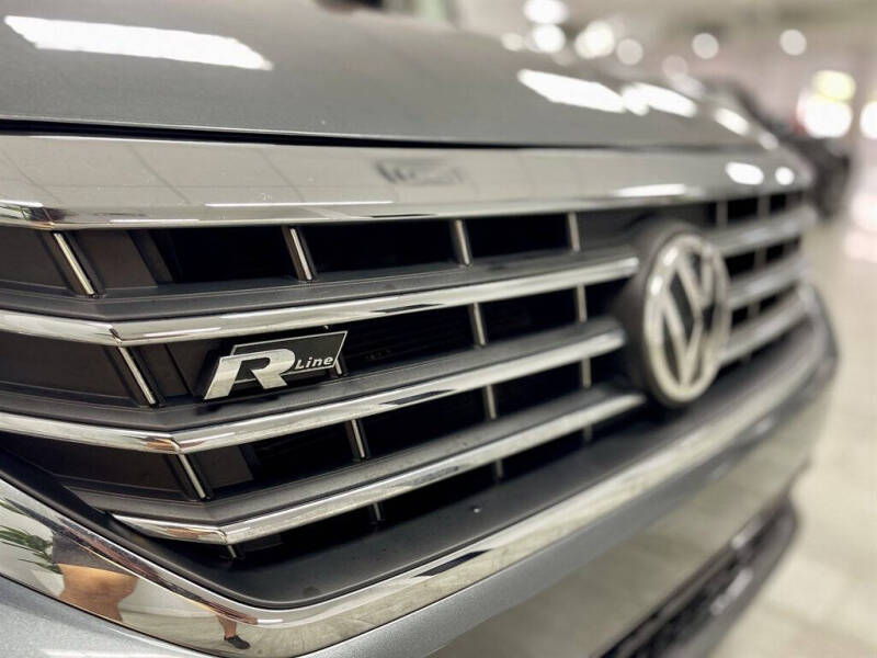 2020 Volkswagen Passat R-Line