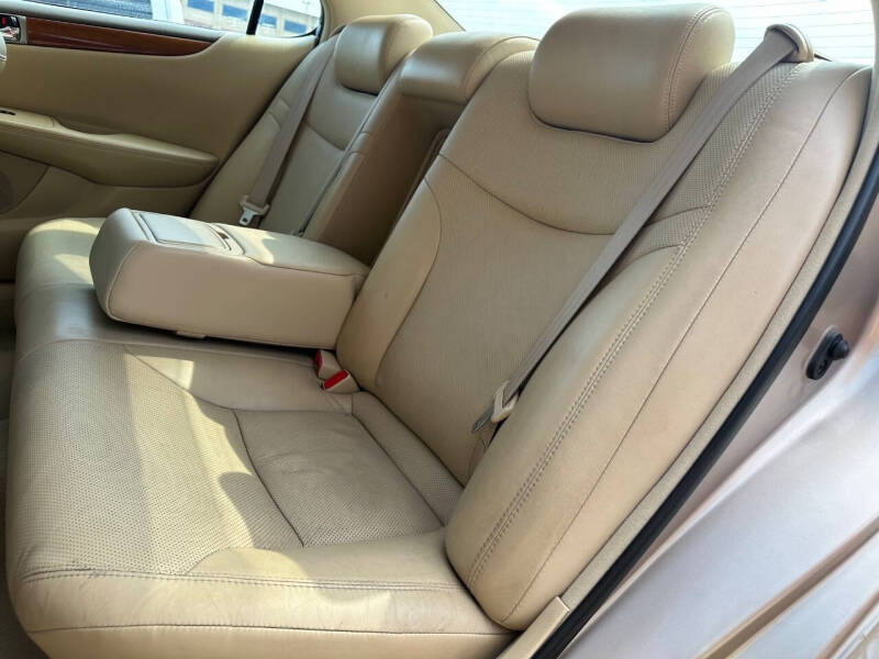 2005 Lexus ES 330