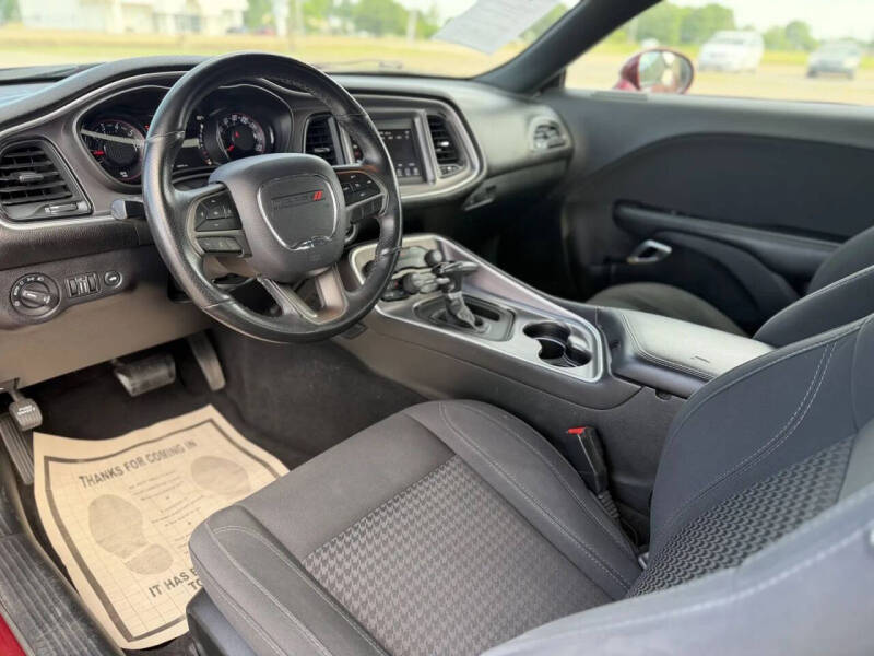 2019 Dodge Challenger SXT
