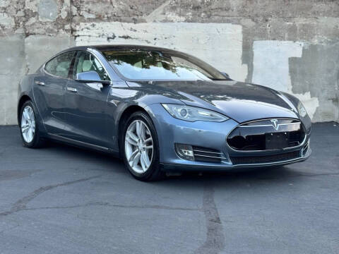 2013 Tesla Model S