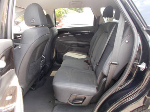 2019 Kia Sorento LX
