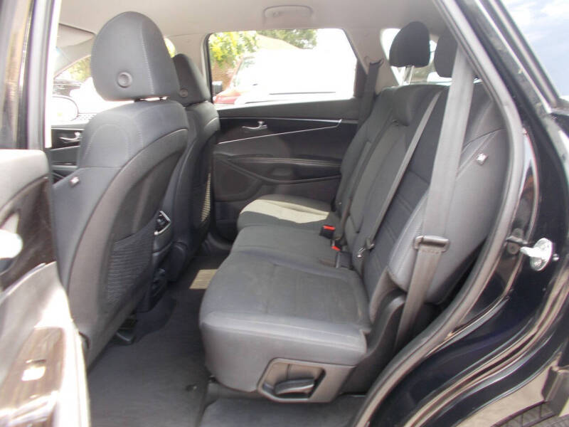 2019 Kia Sorento LX