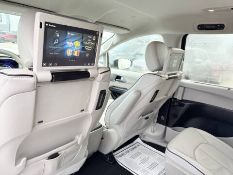 2020 Chrysler Pacifica Hybrid Limited