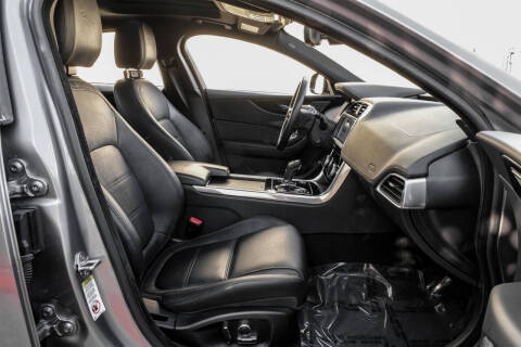 2020 Jaguar XE P250 S