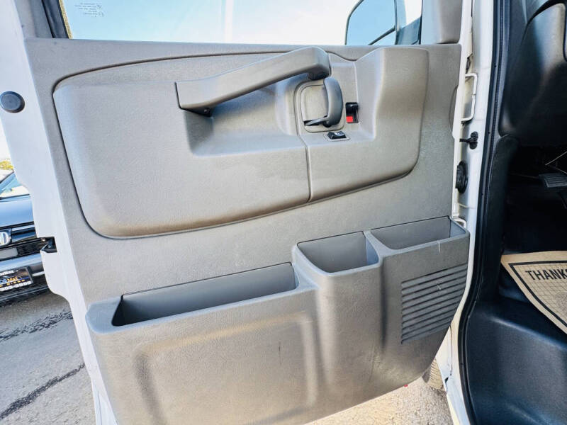 2017 Chevrolet Express 2500