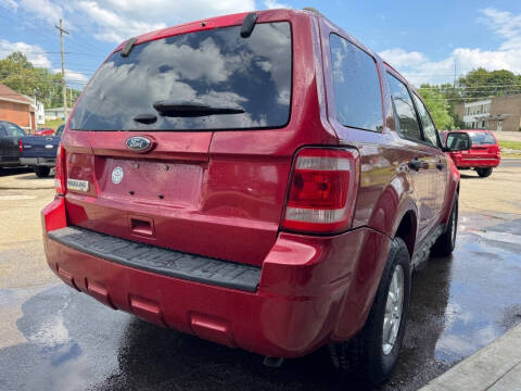 2011 Ford Escape XLT