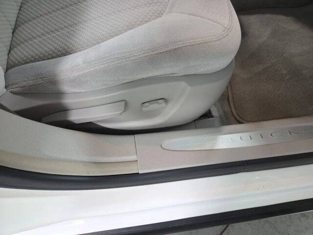 2011 Buick Lucerne CX