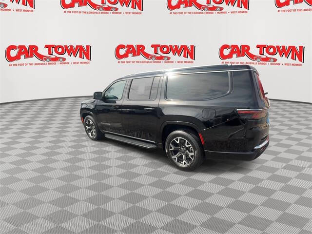 2023 Jeep Wagoneer L Series III