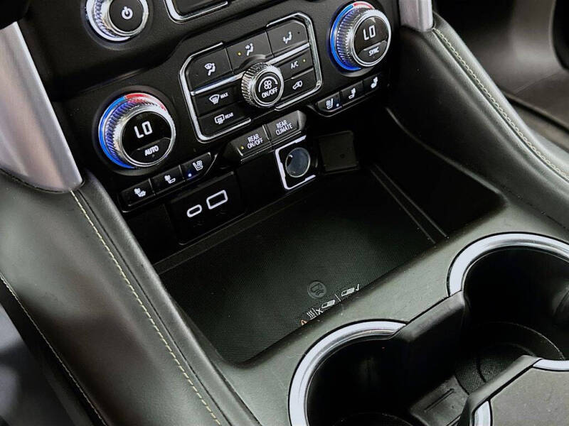 2021 GMC Yukon XL SLT