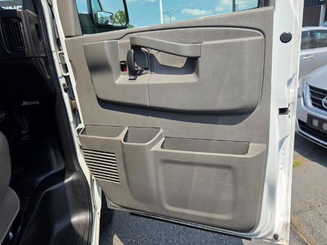 2019 GMC Savana 2500