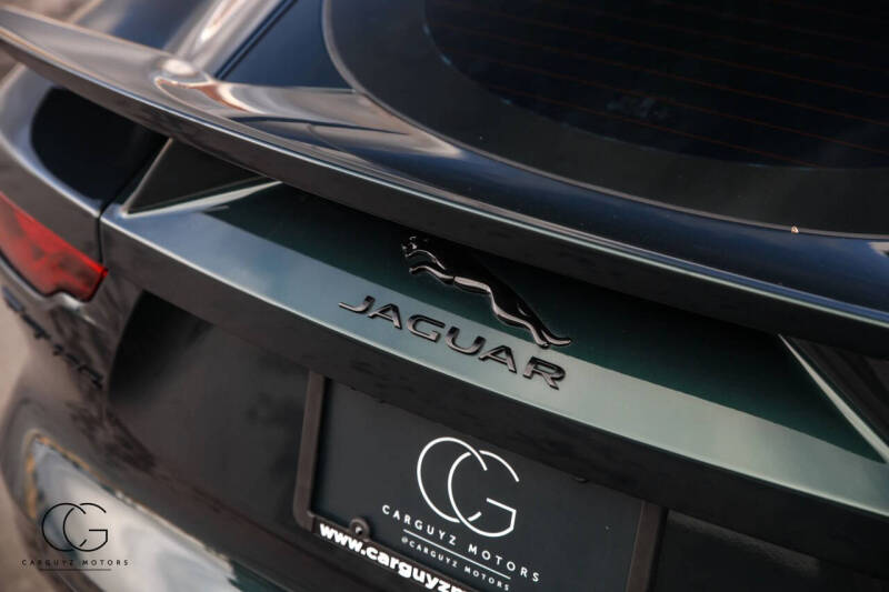 2021 Jaguar F-TYPE R