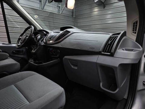2017 Ford Transit