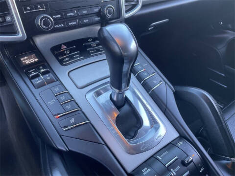2018 Porsche Cayenne Turbo