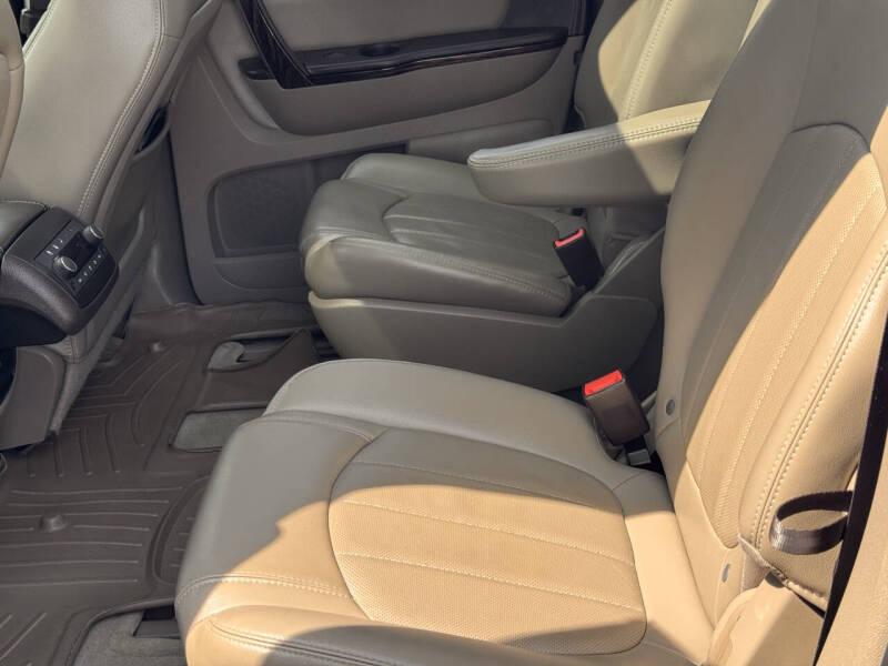 2016 GMC Acadia Denali