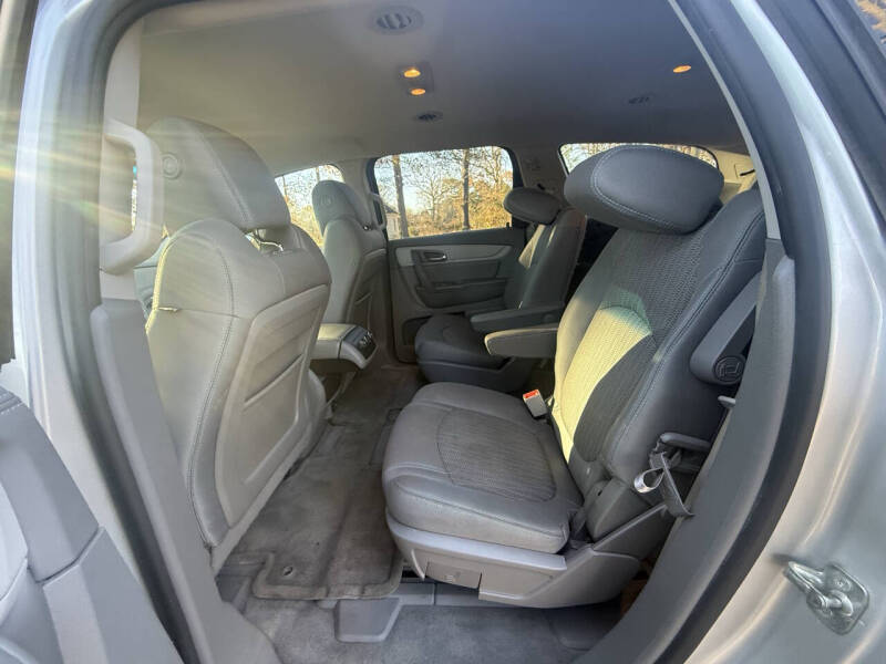 2017 Chevrolet Traverse LT