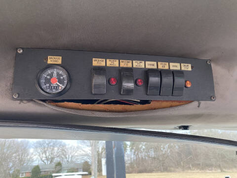 2003 Freightliner FL60