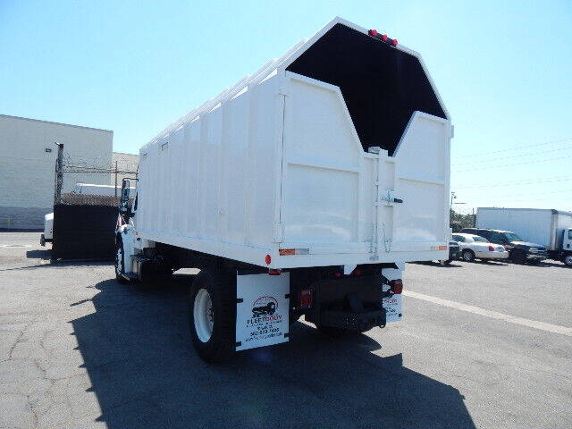 2016 Freightliner M2 106